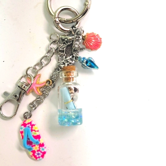 Hand Crafted Accessories - ☀️TOTALLY BEACHY 🏖 keychain Handmade With Fun Summer Charms LOOK 👀FOB